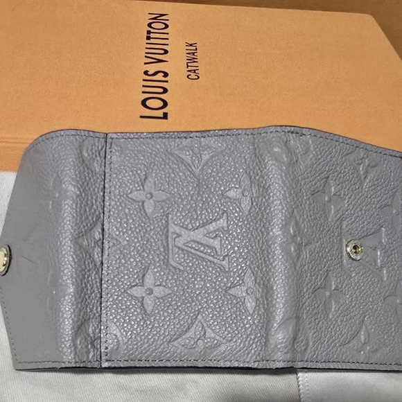 Authentic Louis Vuitton Pouchette Metis And Matching Zoe Wallet Tourterelle - Picture 13 of 15